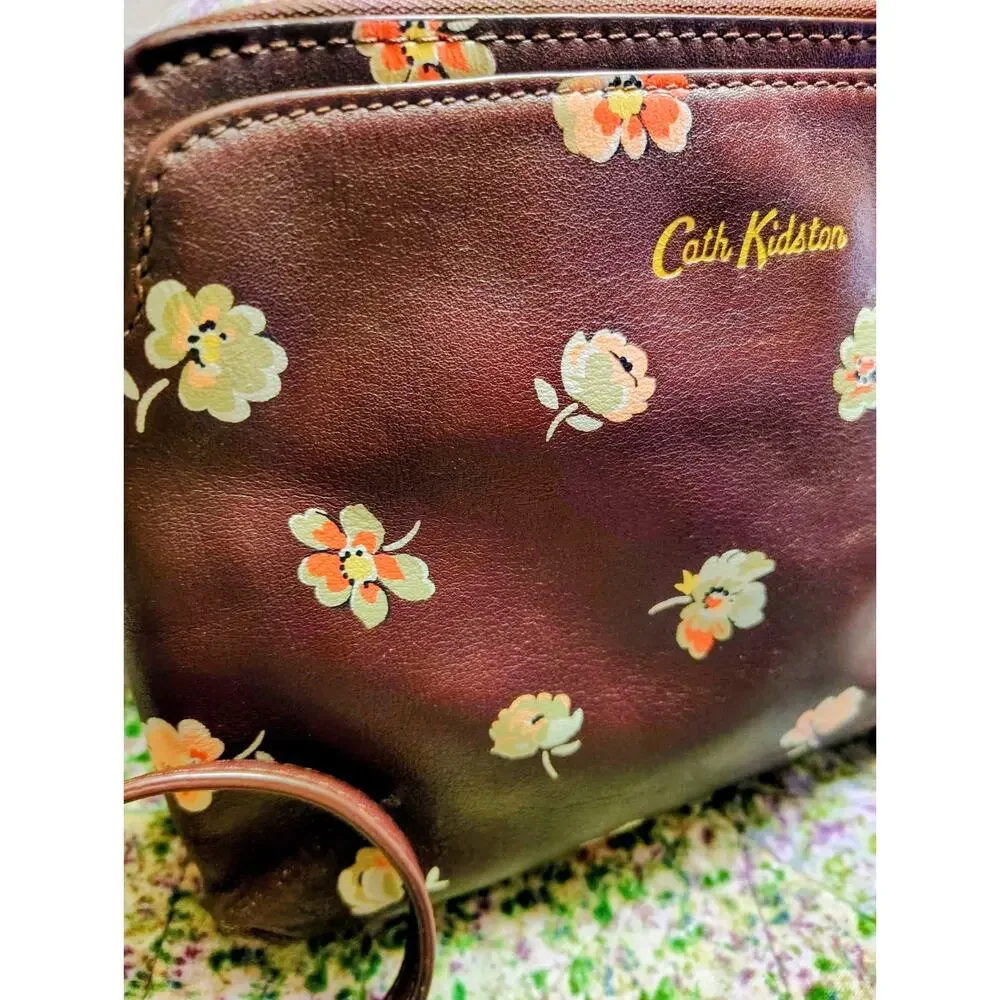 Vintage Cath Kidston Britain Leather Floral Print Shoulder Crossbody Bag